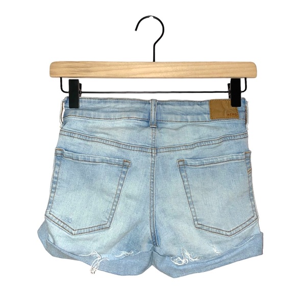Aeropostale Low-Rise Distressed Midi Shorts Size 00 - Picture 3 of 5